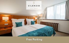 Hotel Silenzio